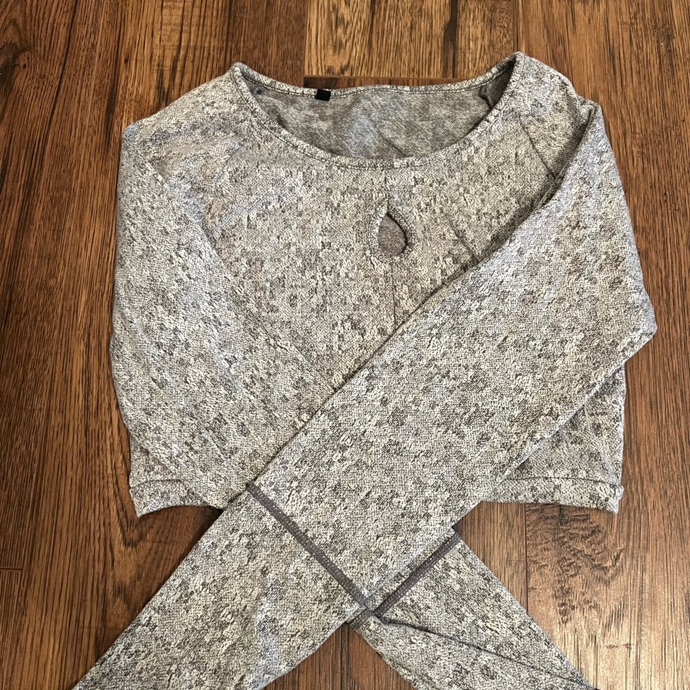 Gymshark cropped long sleeve top